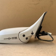 トヨタ クラウン マジェスタ 17系 ドアミラー R 右 運転席側  サイドミラーの画像