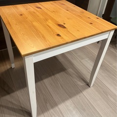 IKEA LERHAMN レールハムン ダイニングテーブルの画像