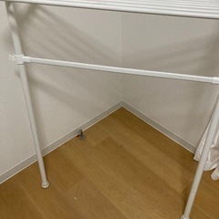 突っ張り収納　棚　ハンガーラックの画像