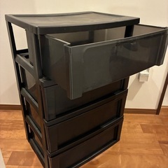 ⭐️【お値引き致しました！格安】おしゃれ！4段引き出し収納！⭐️
の画像