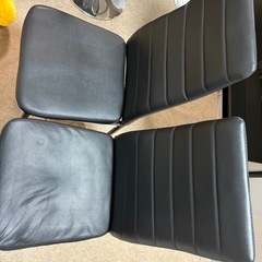 テーブル（ご希望でしたらチェアも）の画像