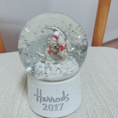 ハロッズ　2017　スノードームの画像