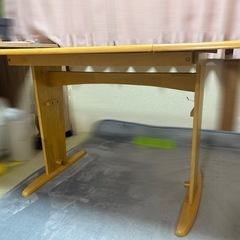 折りたたみダイニングテーブル 片側バタフライ 木製の画像
