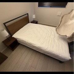 ベッドサイドにの画像