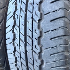 ダンロップ GRANDTREK AT20 タイヤ 4本セット 195/80R15 4本セット 新車外しの画像