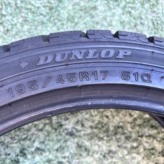 ダンロップ WINTERMAXX WM02 195/45R17 スタッドレスタイヤの画像