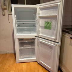 2020年製　冷蔵庫の画像