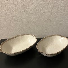 美濃焼「shirokaratsu」白唐津 葉型鉢2枚組｜25cmサイズでメイン料理に最適の画像