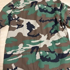 【新品】AVIREX アヴィレックス ミリタリーシャツ 迷彩 Mの画像