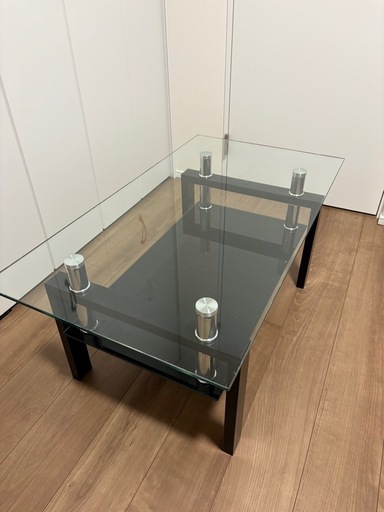 ガラステーブル
