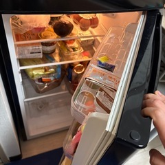 ハイアール冷蔵庫(黒)の画像