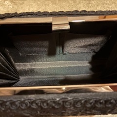 黒色コード刺繍バッグ&合皮草履セットの画像