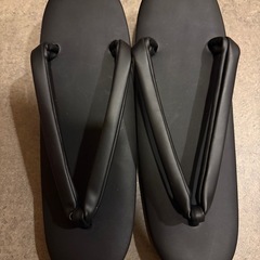 黒色コード刺繍バッグ&合皮草履セットの画像