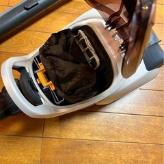 三菱 紙パック式掃除機 TC-FXF7P-T／2021年製の画像