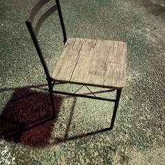 交渉して下さい⭐︎アイリスプラザ　ダイニングチェア二脚の画像