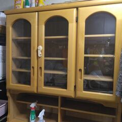 食器棚の画像