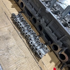 GS131クラウン  1G-FEツインカム　シリンダーヘッドの画像