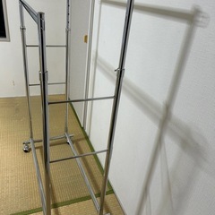 オール金属製ハンガーパイプの画像