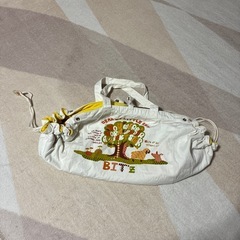 かばんにもなるプレイマットの画像