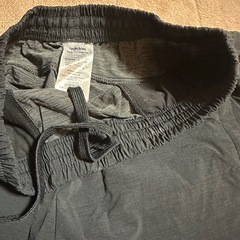 adidas（アディダス）黒 ハーフパンツ Mサイズ チャック付きポケット の画像