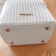 ⑥未使用ハンドバッグの画像