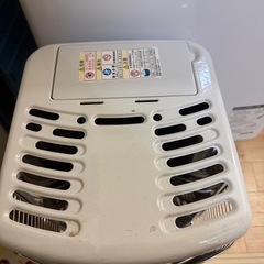 石油ストーブ　木造８畳　2025.12月購入　　　勝沼から和戸らへんまでの間で取引可能の画像