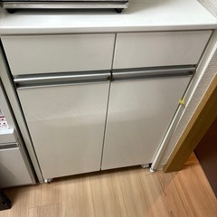 ゴミ箱　ラックの画像