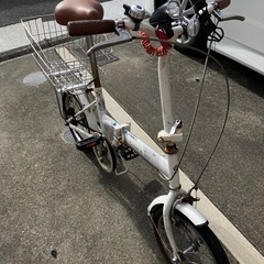 折りたたみ自転車の画像