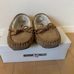 MINNETONKA 26センチモカシン シナモン ミネトンカの画像