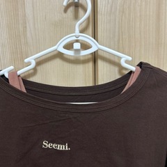 ナイスクラップ　ブラウン　トップスの画像