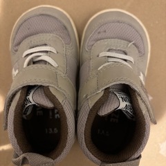 13.5cm スニーカー　の画像