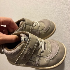13.5cm スニーカー　の画像