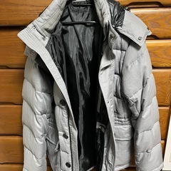 ユニクロダウンジャケットLサイズの画像