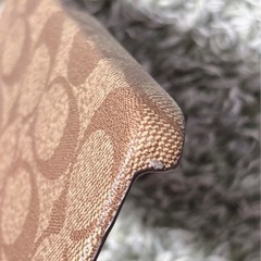 iPhone15 coach カバーの画像
