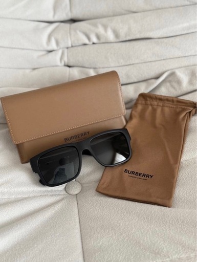 新品Burberryサングラス