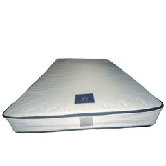 セミダブルベットとマットレスセットの画像