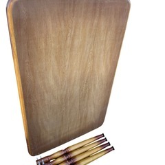 ダイニングテーブルの画像