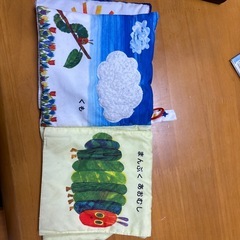 はらぺこあおむし　布絵本の画像