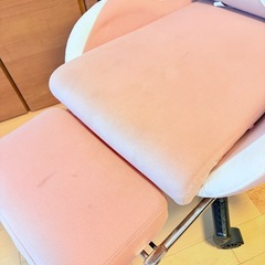 【取引中】無料✨ゲーミングチェア（ピンク）無料✨ 取りに来てくれる方限定｜早い者勝ち の画像