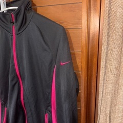 NIKE ジャンパーの画像