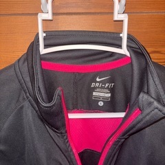 NIKE ジャンパーの画像