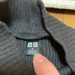 ユニクロ　レディースリブ長袖トップス３枚の画像