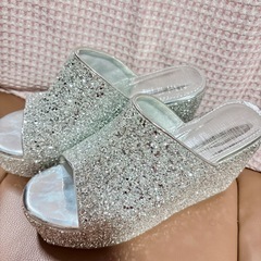 S-1：グリッター ラメ シルバー 厚底ヒール サンダル 38 24.0〜24.5cmの画像