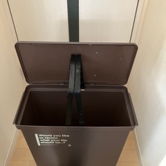 ゴミ箱の画像
