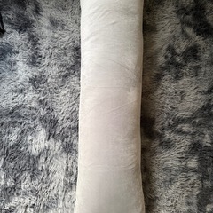 抱き枕、バランスボール未使用に近いの画像