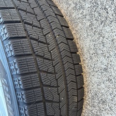 トヨタ純正アルミホイールタイヤ付　スタッドレス　　　の画像