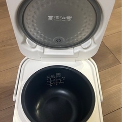 炊飯器の画像