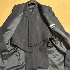 メンズ　スーツ　3点セットの画像