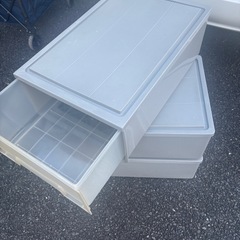 衣装ケースの画像