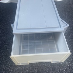 衣装ケースの画像